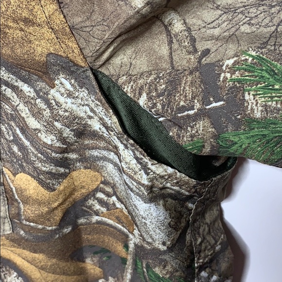 Under Armour medium Camo long sleeve B/U Medium - Picture 5 of 9